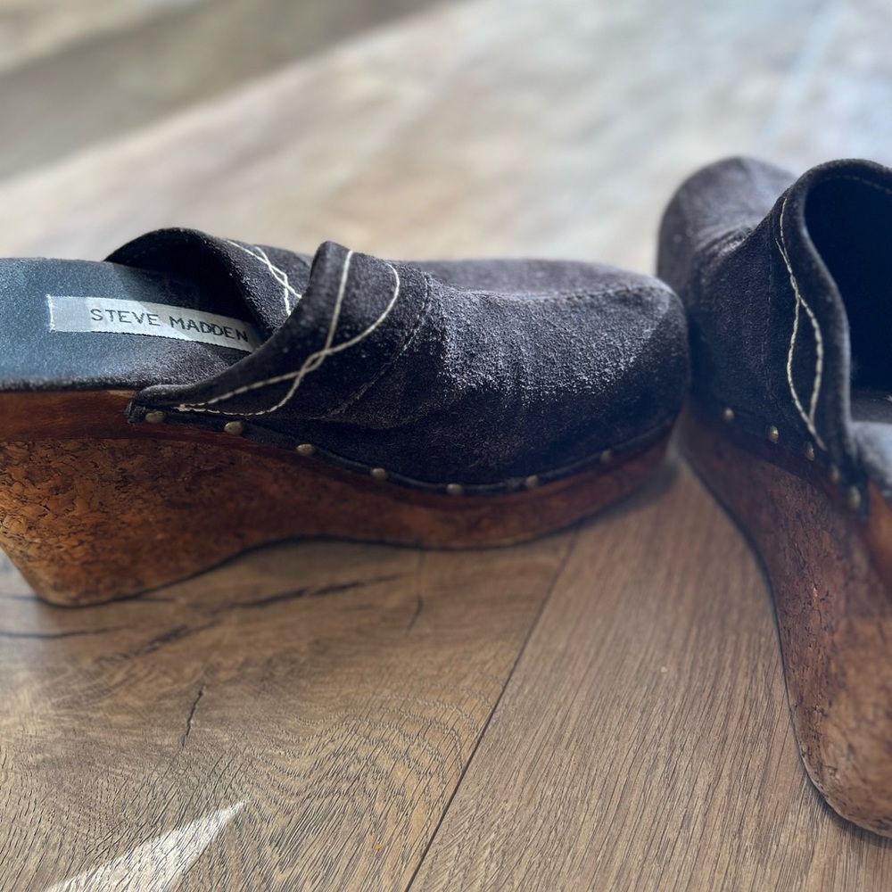 Steve Madden Retro Wedge Clogs Size 8 - image 2